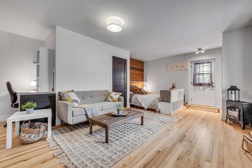 Vue d'ensemble - 12-370 Ch. Ste-Foy, Québec (La Cité-Limoilou), QC - Indoor Photo Showing Living Room