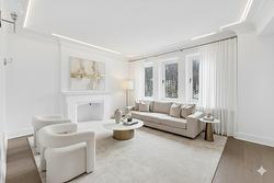 C72-3940 Ch. de la Côte-des-Neiges  Montréal (Ville-Marie), QC H3H 1W2