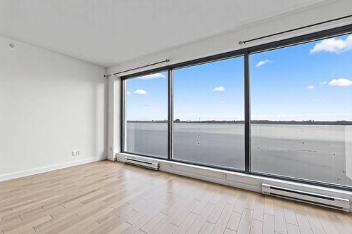 Living room - 1103-299 Rue De La Rotonde, Montréal (Verdun/Île-Des-Soeurs), QC - Indoor Photo Showing Other Room