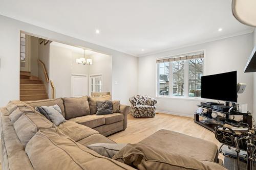 Overall view - 35 Rue De Ségovie, Candiac, QC - Indoor Photo Showing Living Room