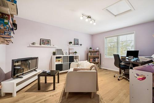 Family room - 35 Rue De Ségovie, Candiac, QC - Indoor Photo Showing Office