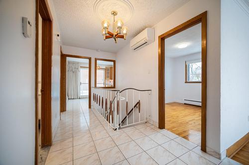 Hall d'entrée/Vestibule - 8500  - 8502 Rue Chauveau, Montréal (Saint-Léonard), QC - Indoor Photo Showing Other Room