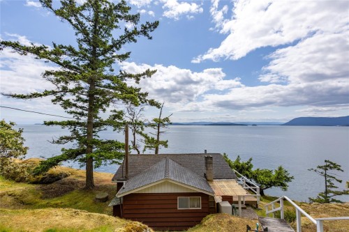 37177 Schooner Way, Pender Island, BC 
