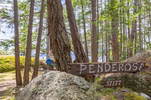 37177 Schooner Way, Pender Island, BC 