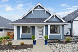 682 Briarwood Dr  Parksville, BC V9P 0G5