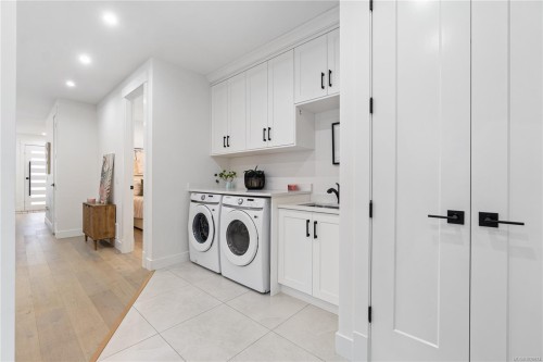 682 Briarwood Dr, Parksville, BC 