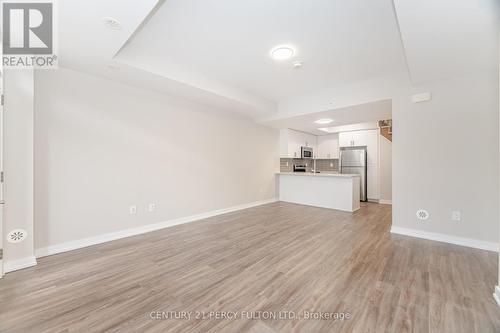 516 - 1555 Kingston Road, Pickering, ON - Indoor