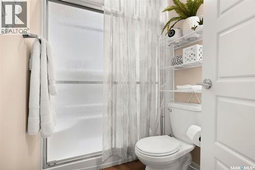 5061 Snowbirds Crescent, Regina, SK - Indoor Photo Showing Bathroom