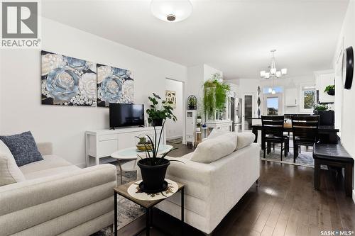 5061 Snowbirds Crescent, Regina, SK - Indoor Photo Showing Living Room