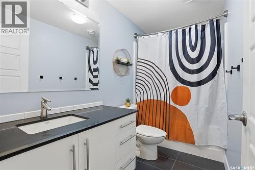 231 Atton Court, Saskatoon, SK - Indoor Photo Showing Bathroom