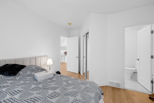 Chambre à coucher - 13285 Rue Desjardins, Montréal (Pierrefonds-Roxboro), QC - Indoor Photo Showing Bedroom