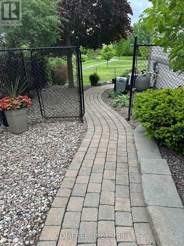 70 Wilderness Way, Ottawa, ON - Outdoor