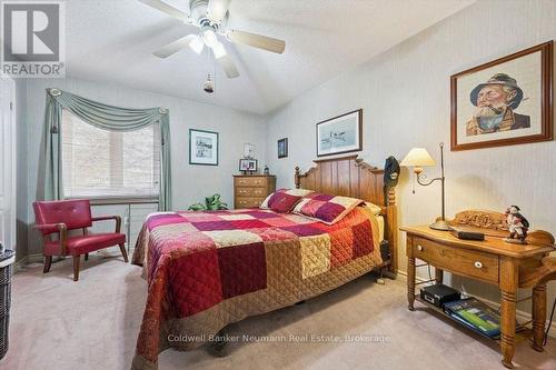 13 Pressed Brick Drive, Brampton (Brampton North), ON - Indoor Photo Showing Bedroom