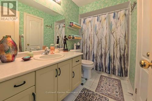 13 Pressed Brick Drive, Brampton (Brampton North), ON - Indoor Photo Showing Bathroom