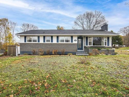 15 Foster Street, Kentville, NS 