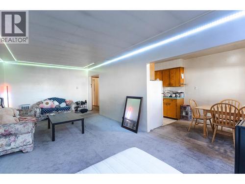 6653 Main Street, Vancouver, BC - Indoor