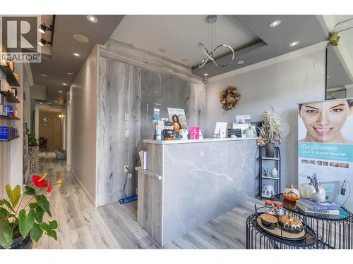 6653 Main Street, Vancouver, BC - Indoor Photo Showing Other Room