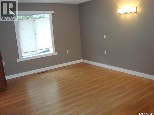 105 4Th Avenue W, Kyle, SK - Indoor Photo Showing Other Room