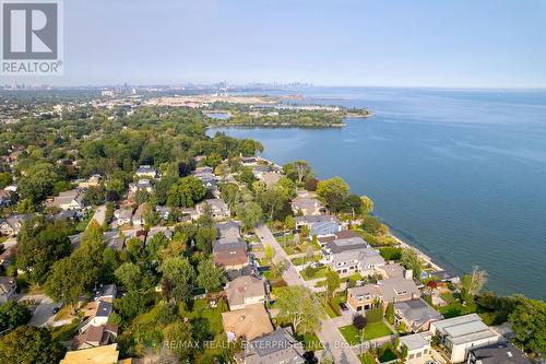 93 Cumberland Drive, Mississauga, ON - Outdoor With Body Of Water With View