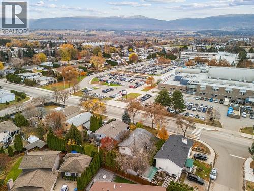 Great location across from schools - 1074 Raymer Avenue, Kelowna, BC - Outdoor With View