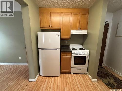304 431 4Th Avenue N, Saskatoon, SK - Indoor Photo Showing Kitchen