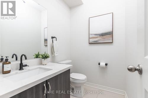 483 Terrace Way, Oakville, ON - Indoor Photo Showing Bathroom