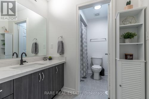 483 Terrace Way, Oakville, ON - Indoor Photo Showing Bathroom