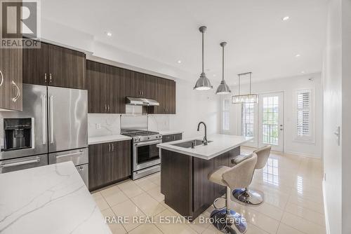 483 Terrace Way, Oakville, ON - Indoor Photo Showing Kitchen With Stainless Steel Kitchen With Upgraded Kitchen