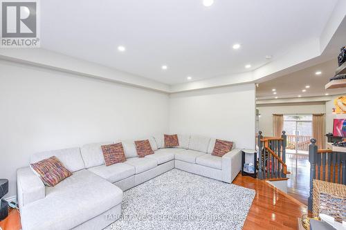 87 Park Street W, Mississauga, ON - Indoor Photo Showing Living Room