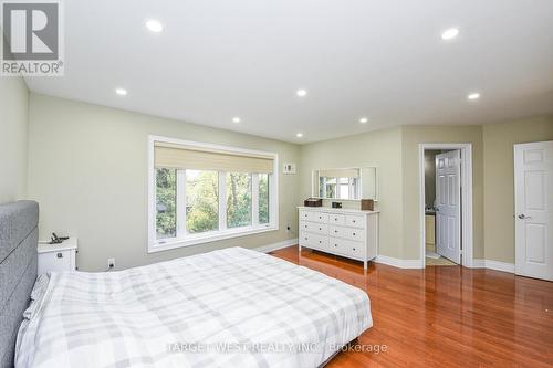 87 Park Street W, Mississauga, ON - Indoor Photo Showing Bedroom