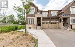 24 THORNAPPLE STREET  Brampton, ON L6R 3X2