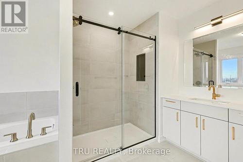 1144 Cope Drive, Ottawa, ON - Indoor Photo Showing Bathroom