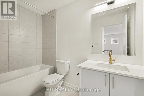 1144 Cope Drive, Ottawa, ON - Indoor Photo Showing Bathroom