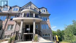 29 - 13 EATON PARK LANE  Toronto, ON M1W 0A5