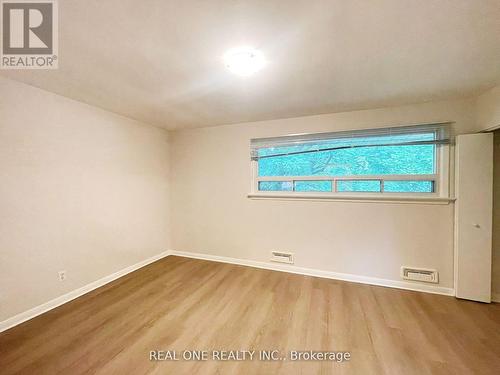 48 Lionel Heights Crescent, Toronto, ON - Indoor Photo Showing Other Room