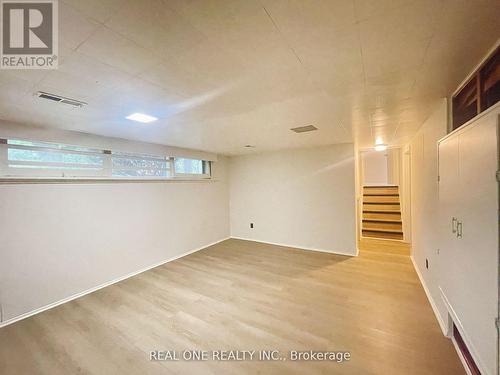 48 Lionel Heights Crescent, Toronto, ON - Indoor Photo Showing Other Room