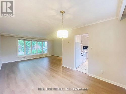 48 Lionel Heights Crescent, Toronto, ON - Indoor