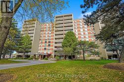 304 - 965 INVERHOUSE DRIVE  Mississauga, ON L5J 4B4