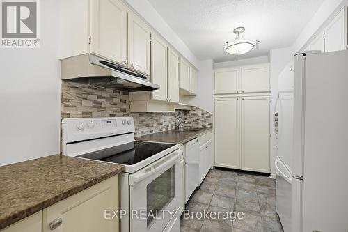304 - 965 Inverhouse Drive, Mississauga, ON - Indoor Photo Showing Kitchen