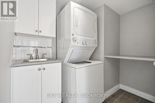 304 - 965 Inverhouse Drive, Mississauga, ON - Indoor Photo Showing Laundry Room