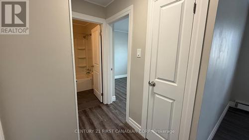 105 - 1170 Hamilton Road, London East (East O), ON - Indoor Photo Showing Other Room