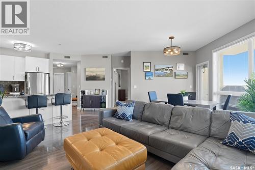 201 158 Pawlychenko Lane, Saskatoon, SK - Indoor Photo Showing Living Room