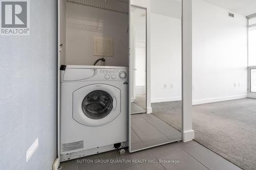 1810 - 38 Dan Leckie Way, Toronto, ON - Indoor Photo Showing Laundry Room