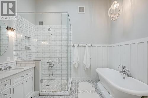 403 Smith Avenue, Burlington, ON - Indoor Photo Showing Bathroom