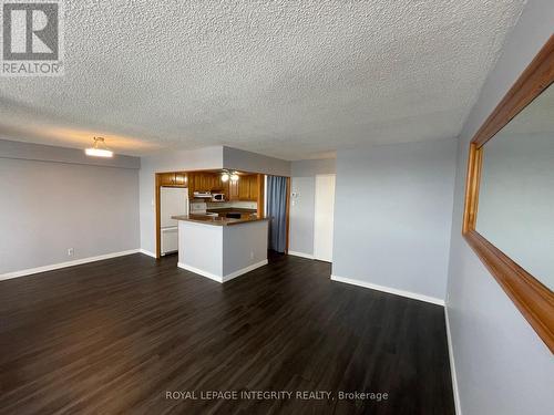 1203 - 1285 Cahill Drive, Ottawa, ON - Indoor Photo Showing Kitchen