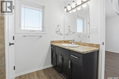 514 Klassen Crescent, Saskatoon, SK - Indoor Photo Showing Bathroom
