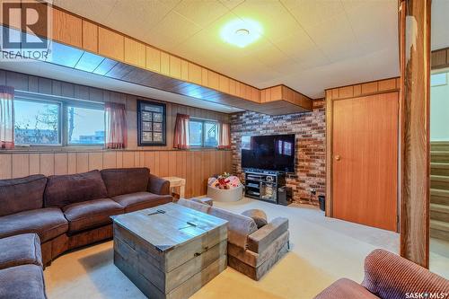 3111 33Rd Street W, Saskatoon, SK - Indoor Photo Showing Living Room