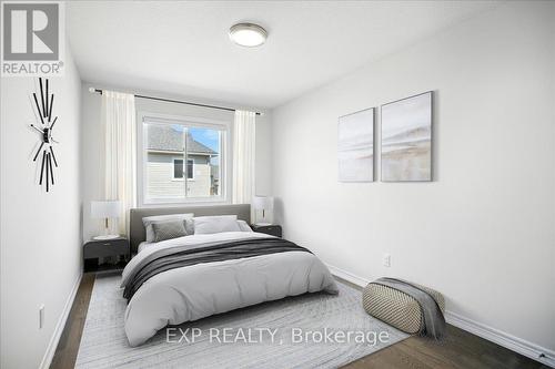 27 Mockingbird Lane E, Hamilton, ON - Indoor Photo Showing Bedroom