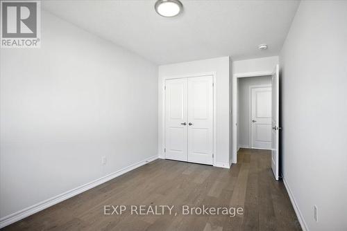 27 Mockingbird Lane E, Hamilton, ON - Indoor Photo Showing Other Room