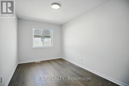 27 Mockingbird Lane E, Hamilton, ON - Indoor Photo Showing Other Room
